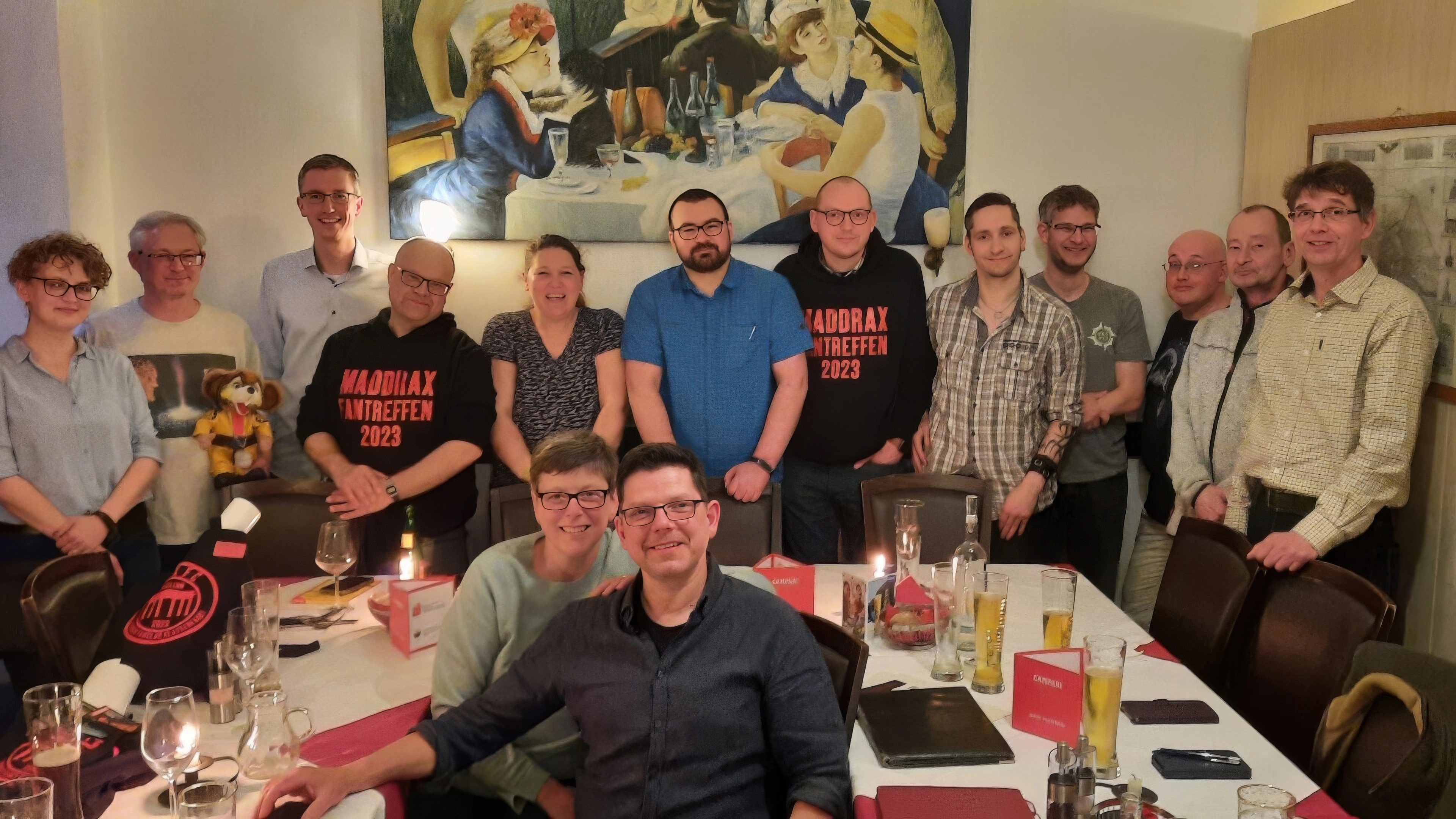 Foto von einem Treffen des Vereins mit einem Teil der Mitglieder