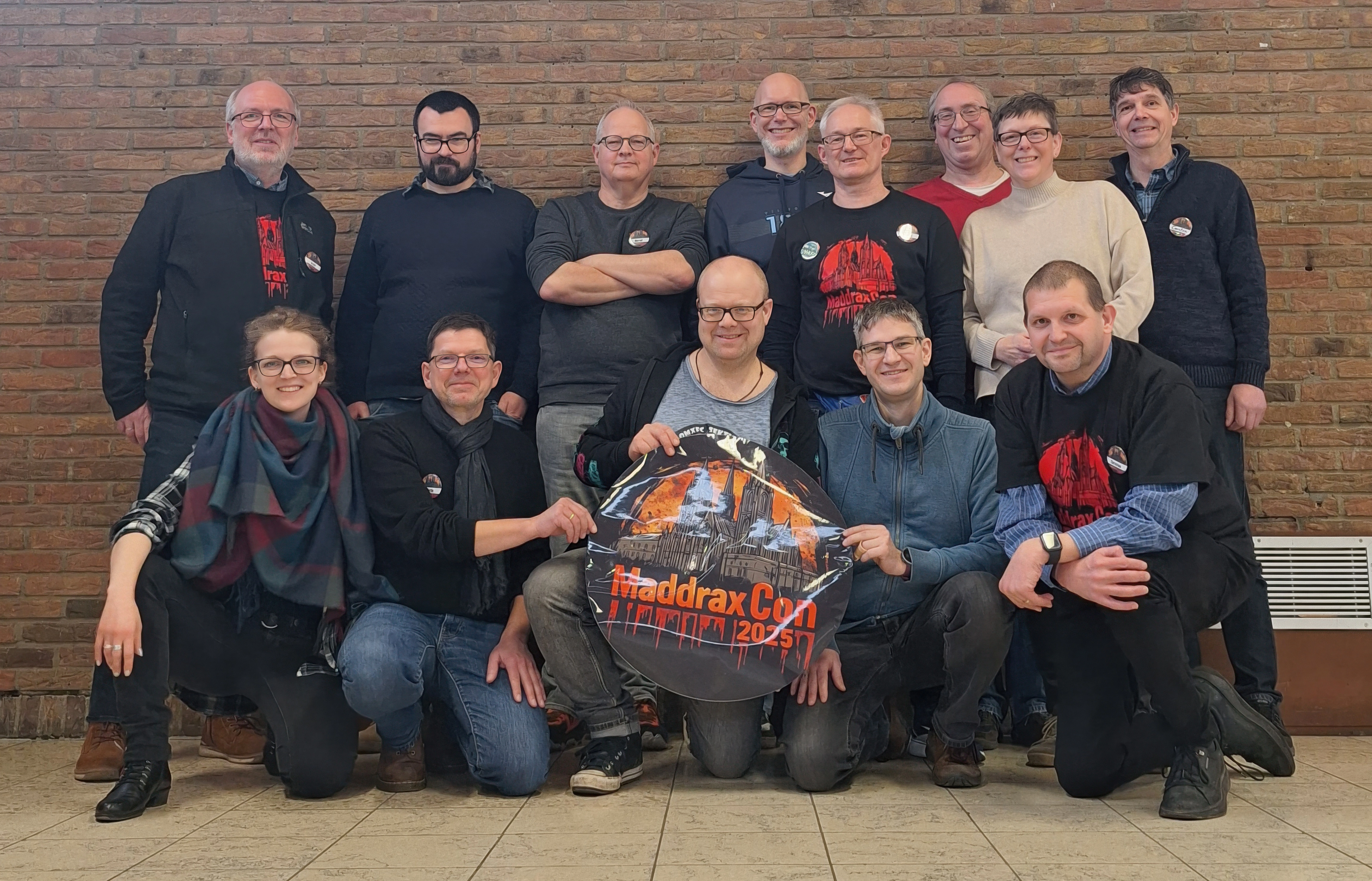 Foto von einem Treffen des Vereins mit einem Teil der Mitglieder